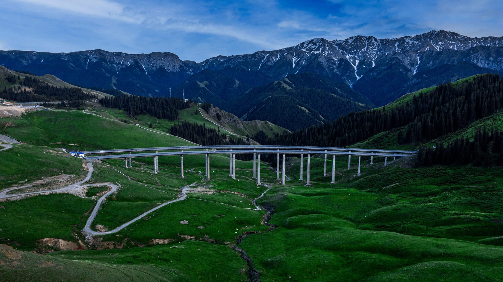 Xinjiang Silk Road desert landscape destination